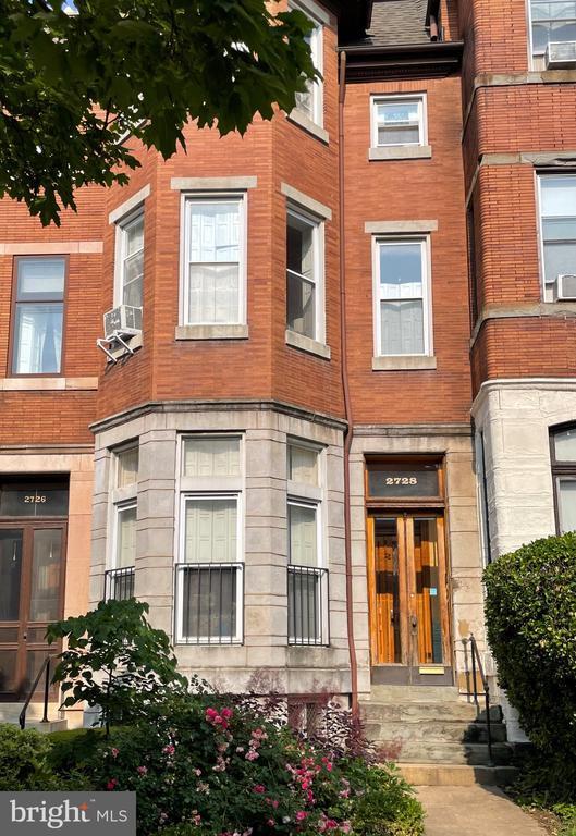 Building Photo - 2728 St Paul St