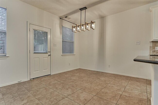 Building Photo - 218 W Stedhill Loop
