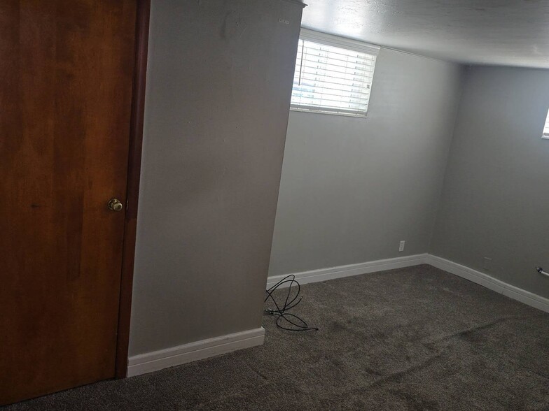 Building Photo - 213 E Coatsville Ave