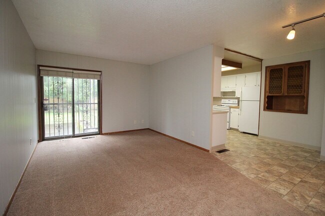 Building Photo - soudr03