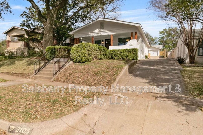 Building Photo - 2105 Tremont Ave