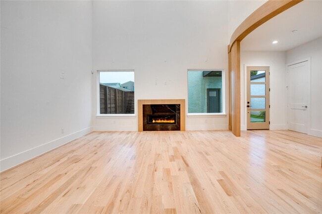 Building Photo - 3321 Walchard Ct