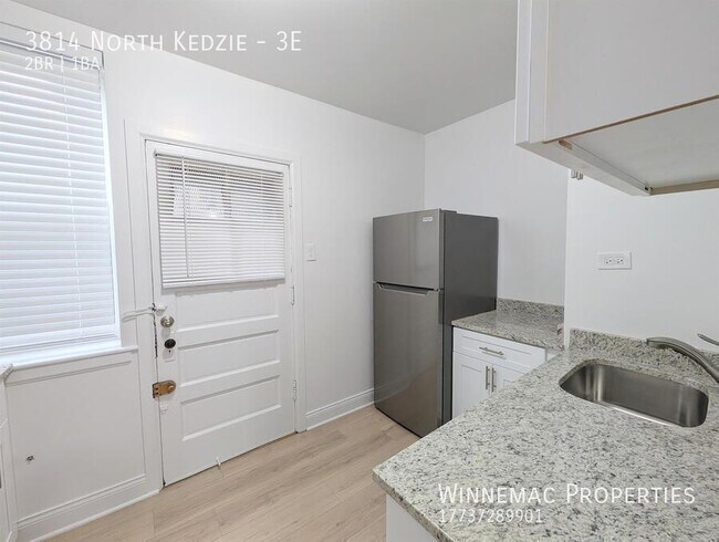 Building Photo - 3814 North Kedzie-3E