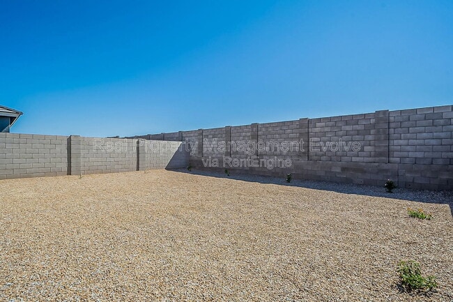 Building Photo - 6532 W Magdalena Ln