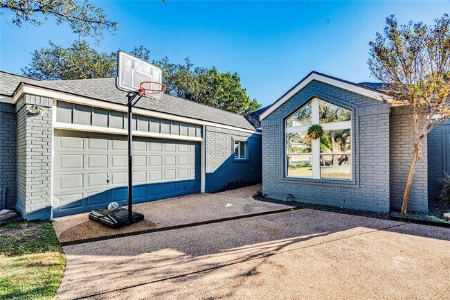 Building Photo - 106 Rupen Ct