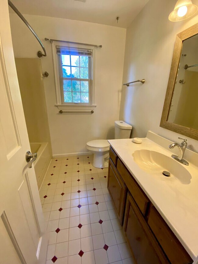 Building Photo - Wesleyan Pines