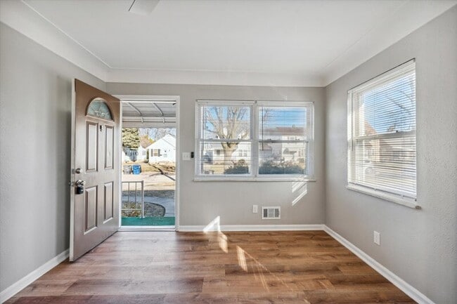 Building Photo - 4431 Caroline Ave