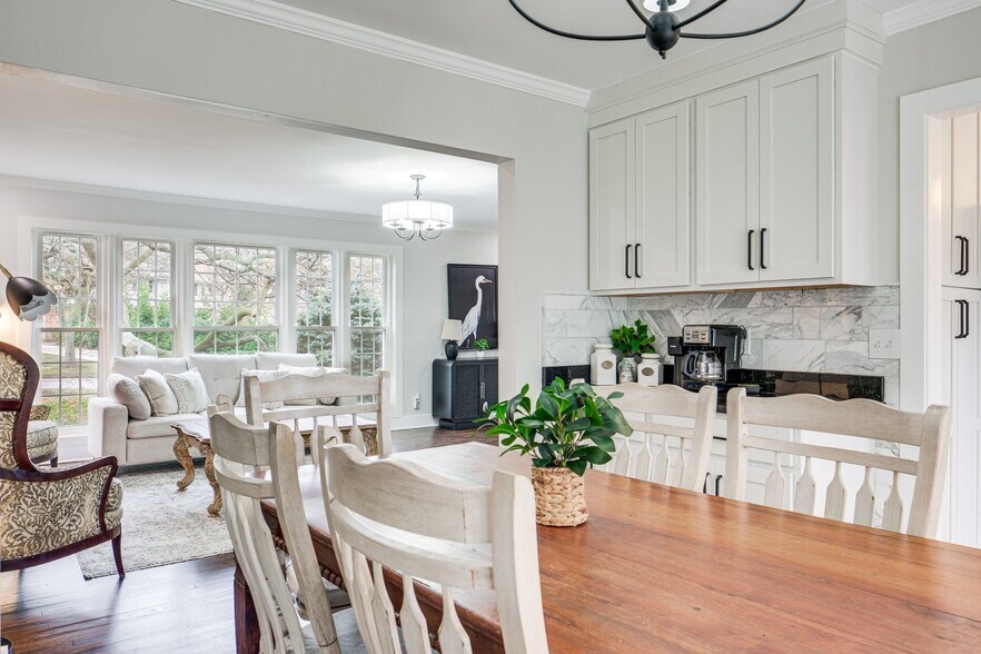 Building Photo - 24039 Shelburne Rd