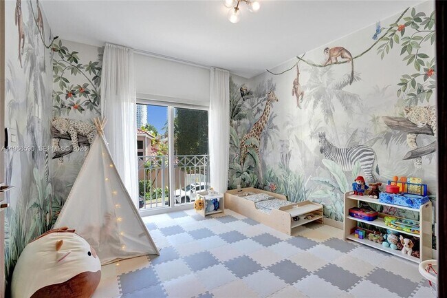 Building Photo - 20824 NE 37th Ave