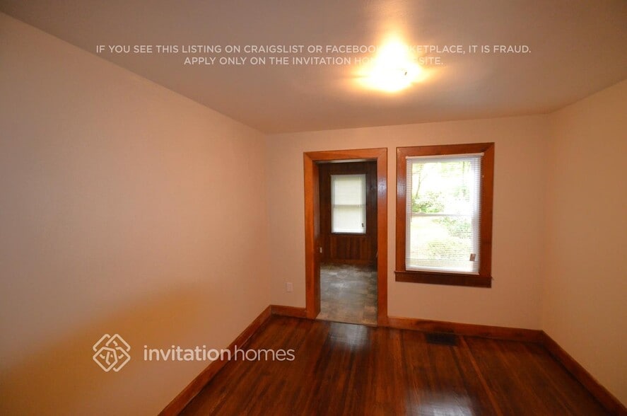 Building Photo - 1501 McCormick Ave