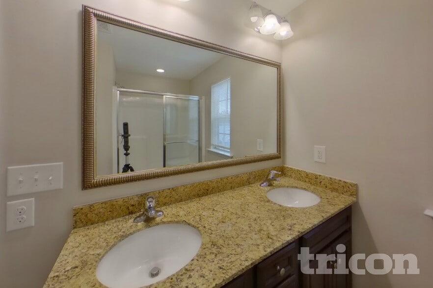Building Photo - 356 Dawsons Park Dr