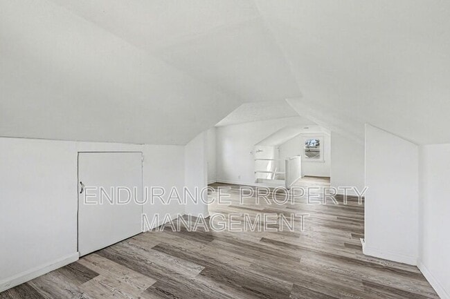 Building Photo - 2710 Hazel Ave