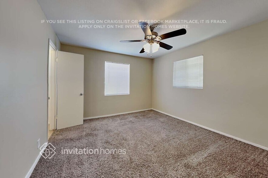 Building Photo - 1215 E Winter Dr