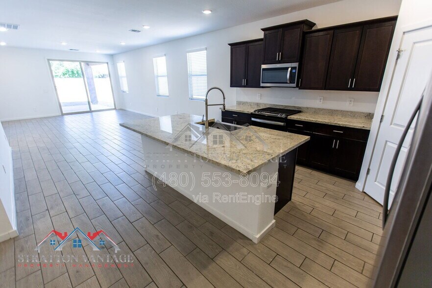 Building Photo - 2520 San Esteban Dr