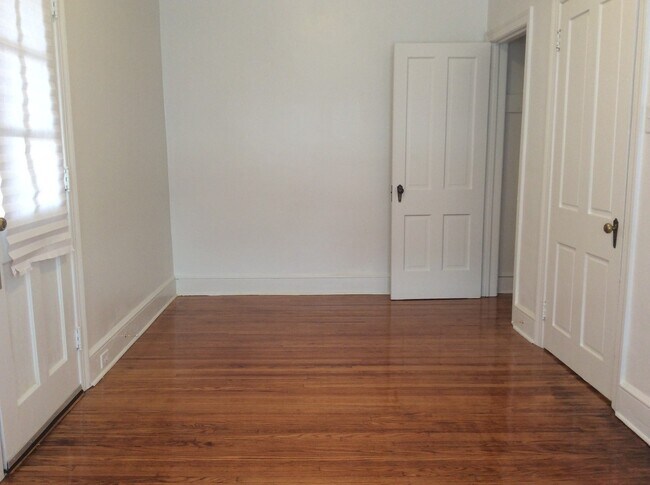 Building Photo - 2nd floor Apartment Steps From Central Market and Downtown Amenities!