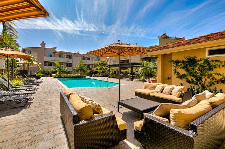 Building Photo - 16 Corniche Dr