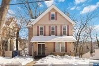 Building Photo - 87 James St