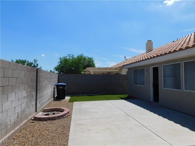 Building Photo - 105 Aruba Isle Dr