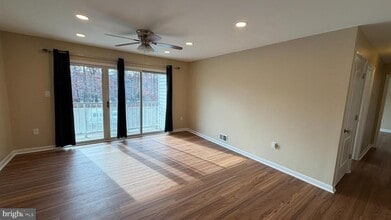 Building Photo - 81 Willow Ct