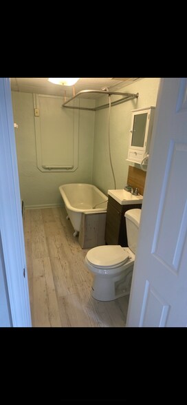 Building Photo - 230 N Hazel St