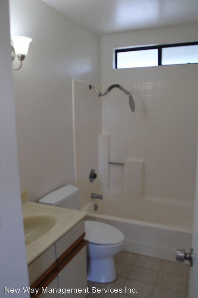 Building Photo - 3 br, 3 bath House - 1154 Belmont Ave