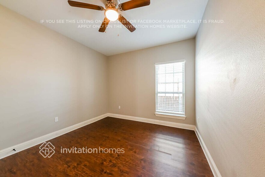 Building Photo - 433 Arrowhead