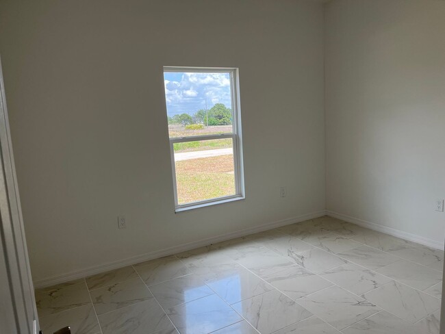 Building Photo - Brand New 3br Home-Ready for move in!