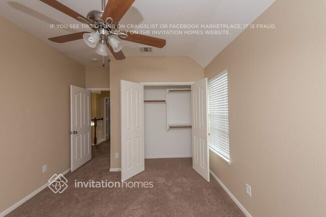 Building Photo - 9200 Farmer Dr
