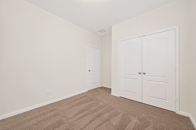 Building Photo - 12602 Blue Jay Dr
