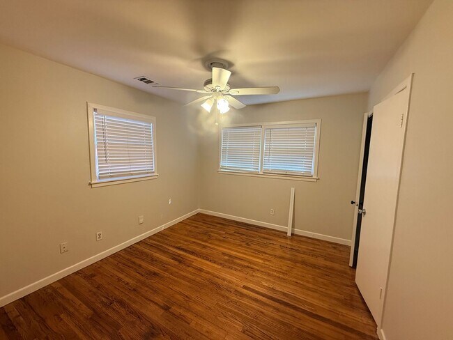 Building Photo - 3114 37th St