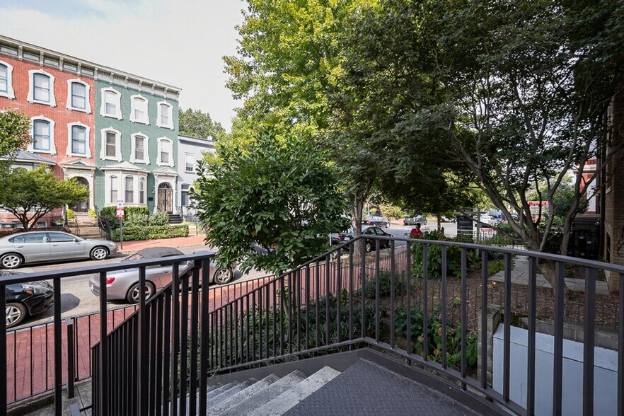 Building Photo - 440 M St NW