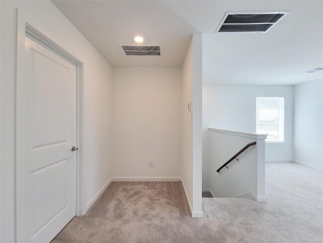 Building Photo - "Charming 4-Bed Retreat on Primrose Myrtle Ln, Cypress - Spacious Living with 2.5 Baths!"