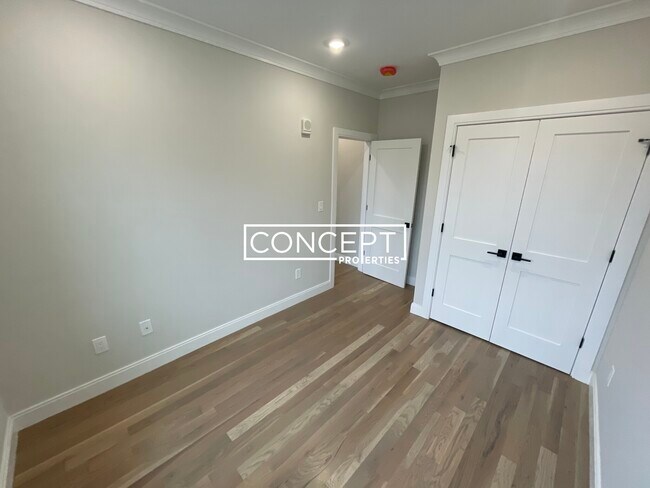 Building Photo - 47 Englewood Ave