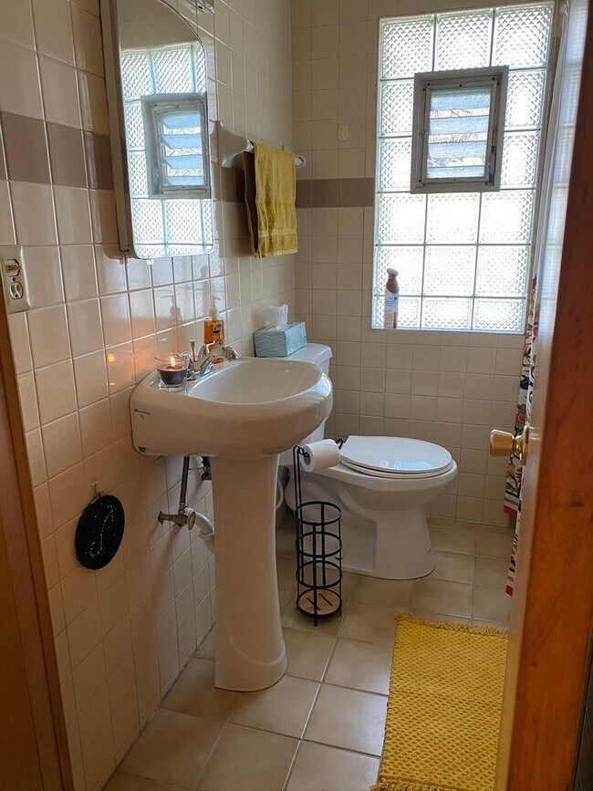 Building Photo - 3700-3702 N Morris Blvd