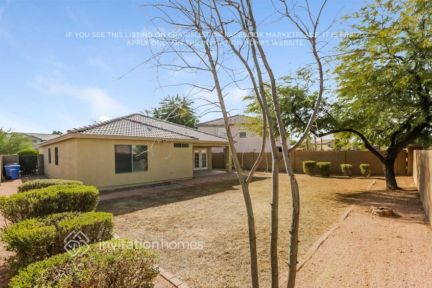 Building Photo - 2430 W Darrel Rd