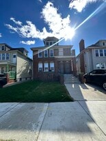 Building Photo - 2471 Ford St