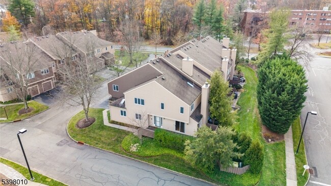 Building Photo - 1 Avery Ct