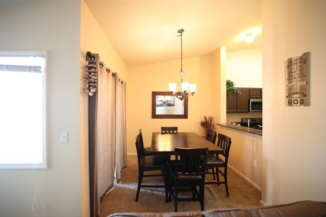 Building Photo - 936 Edpas Rd