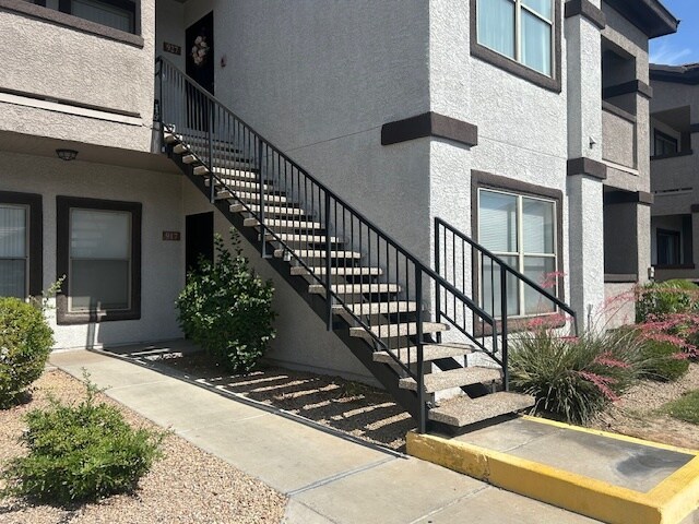Building Photo - 45 Maleena Mesa St