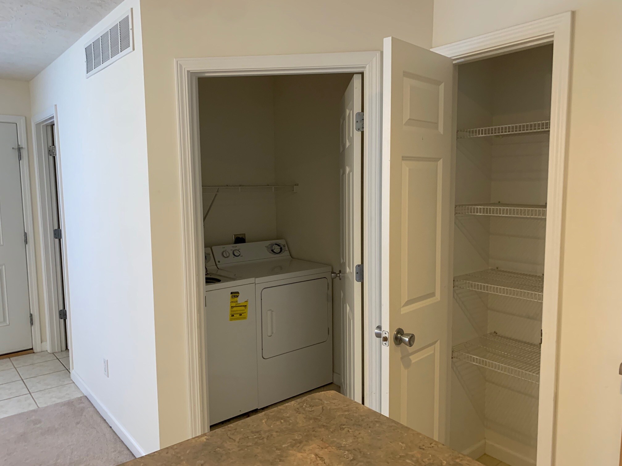 Building Photo - 1108 Lockenvitz Ln