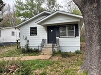 Building Photo - 916 Greenwood St