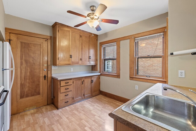 Building Photo - The Sampler