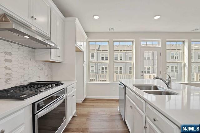 Building Photo - 7 Leahy Dr