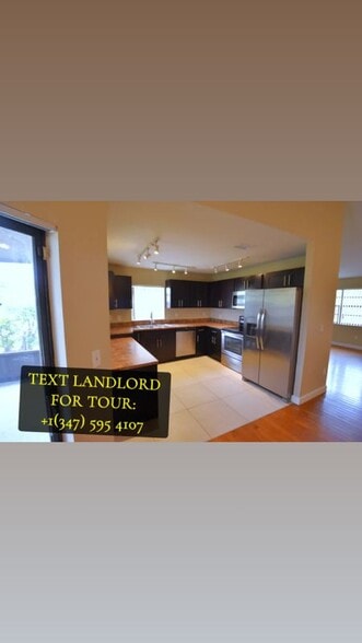 Building Photo - 1372 SW 151st Way