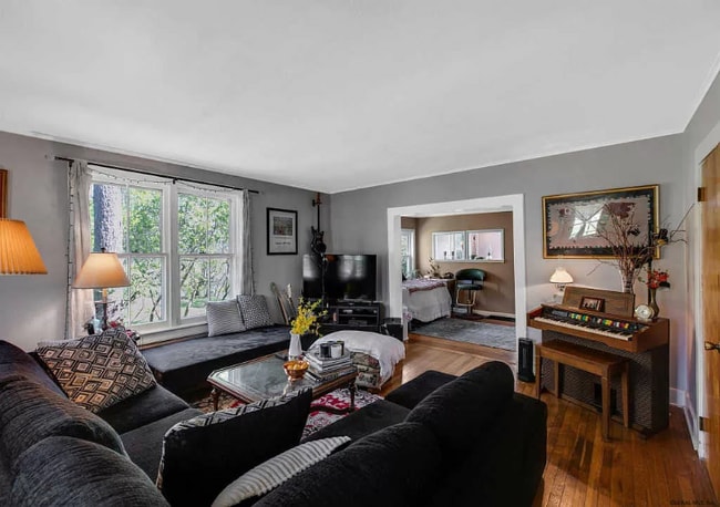 Building Photo - 204 Riverview Rd