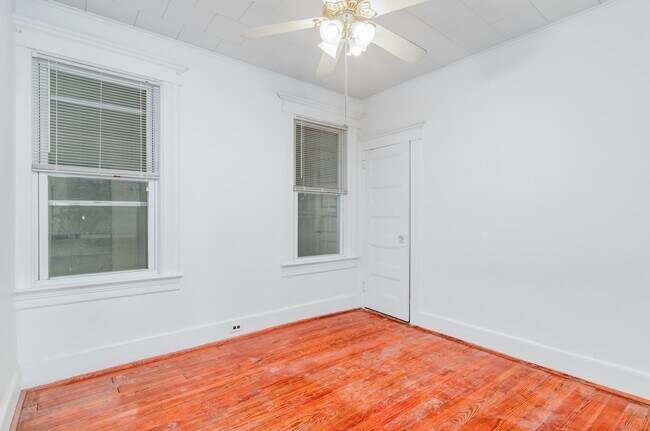 Building Photo - 218 Lembeck Ave