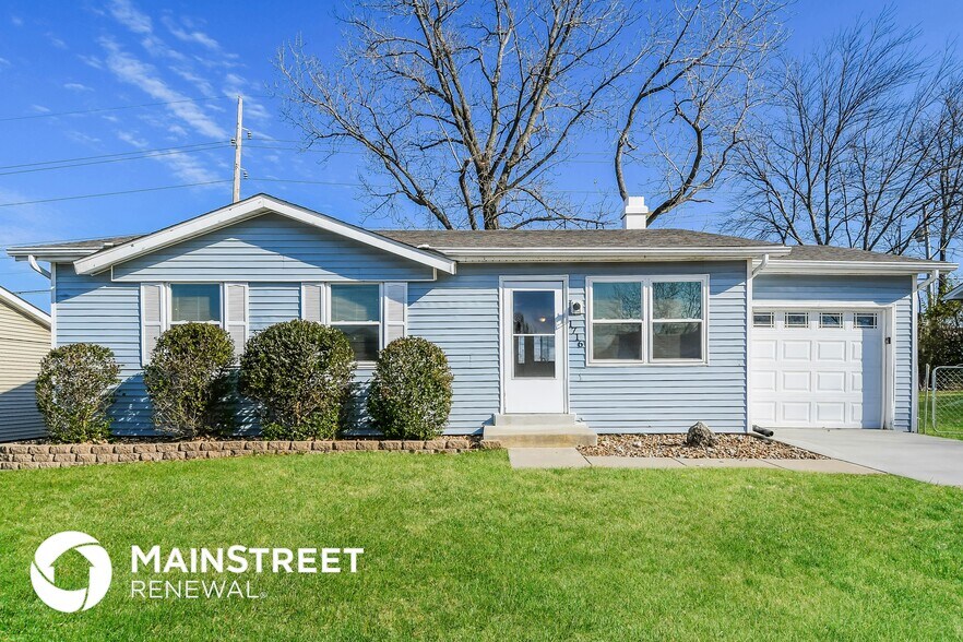 Building Photo - 1716 Springhill Dr