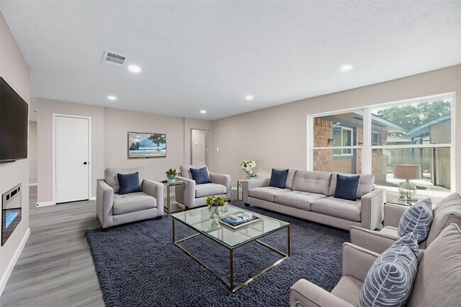 Building Photo - 9806 Sagebark Dr