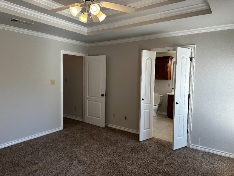 Building Photo - 3120 Lippizan St