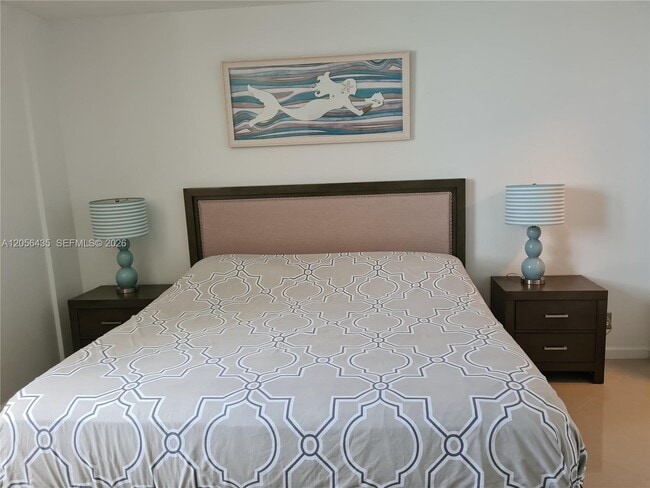 Building Photo - 3001 S Ocean Dr